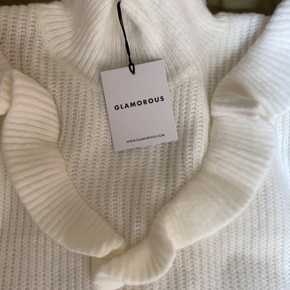 Puffy sleeve sweater! - Picture 2 of 3